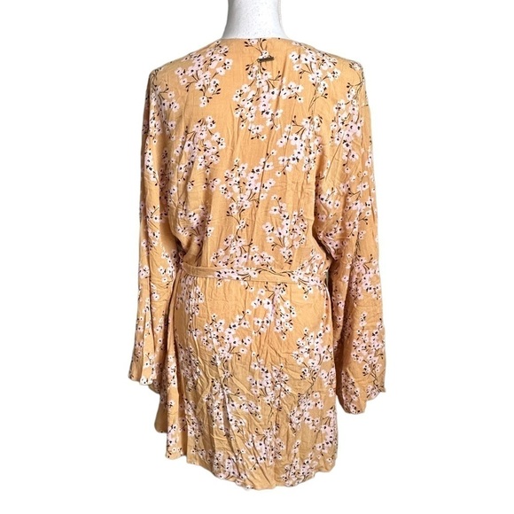 Billabong Ocean Sky Floral Belted Wrap Around Dress Size M/L - Picture 3 of 17
